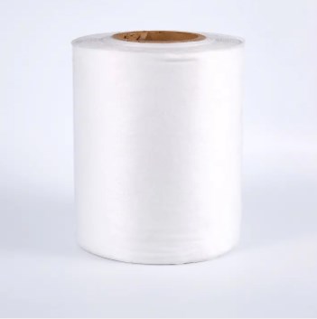 ¿Cómo mejora el tamaño de la tela no tejida para la limpieza del hogar la eficiencia de la limpieza y la experiencia del usuario?